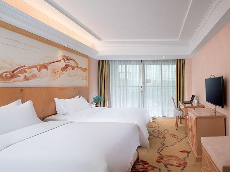 Vienna Classic Hotel Qingyuan Taihe Ancient Cave Scenic Area Bagian luar foto