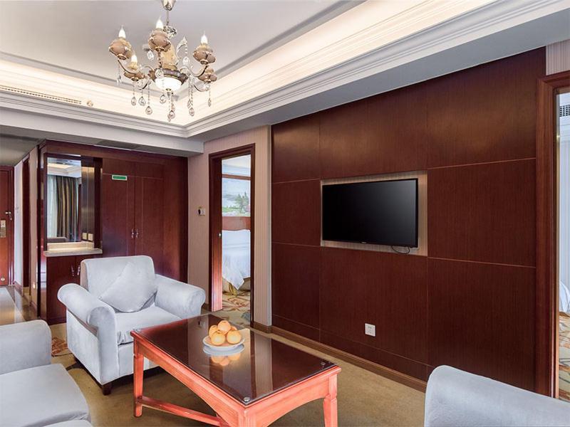 Vienna Classic Hotel Qingyuan Taihe Ancient Cave Scenic Area Bagian luar foto