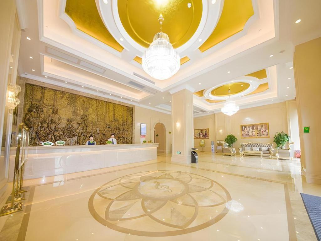 Vienna Classic Hotel Qingyuan Taihe Ancient Cave Scenic Area Bagian luar foto
