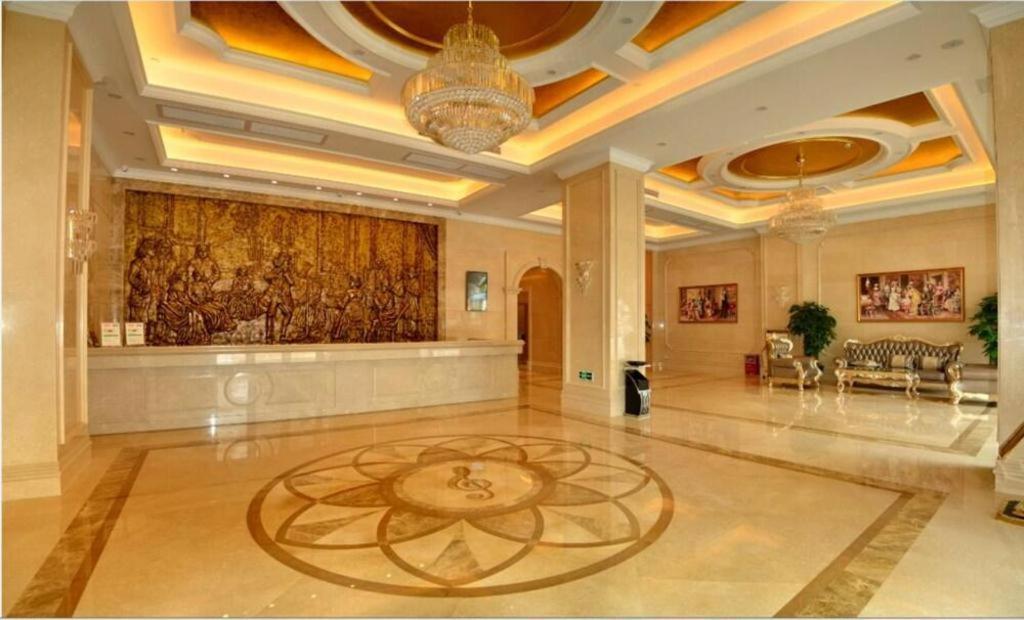 Vienna Classic Hotel Qingyuan Taihe Ancient Cave Scenic Area Bagian luar foto